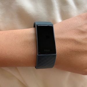 FITBIT CHARGE 3